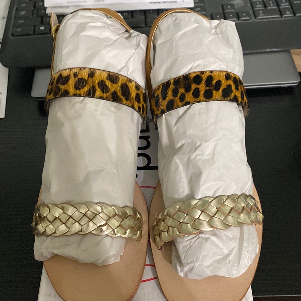 FIND. 2 band sling back leather sandal. Size 8.5